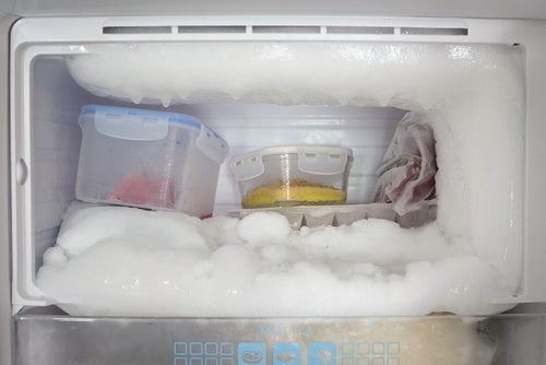 How To Defrost Your Freezer | Quick Guide - Canstar Blue