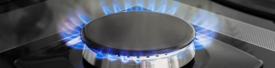 Natural gas stovetop alight