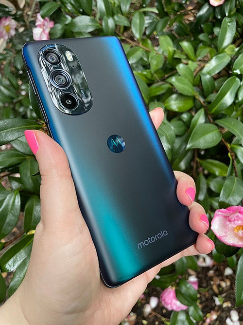Motorola Edge 30 Pro Review - Built For Entertainment