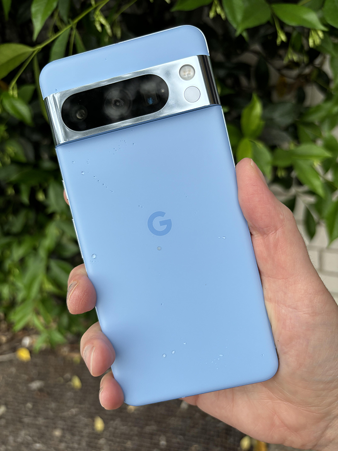 Meet The Google Pixel 8 and Google Pixel 8 Pro | Canstar Blue