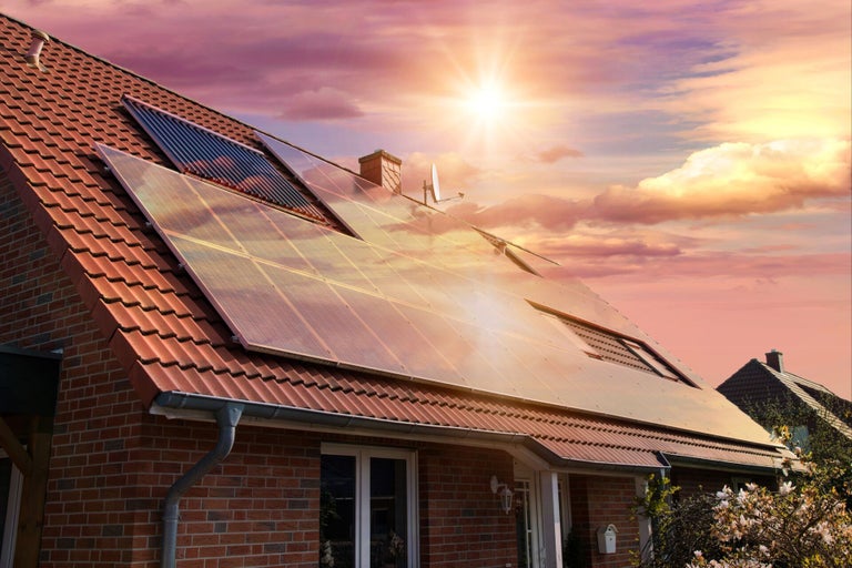 What is a solar sponge tariff?