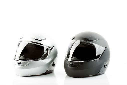 4 high-tech motorcycle helmets